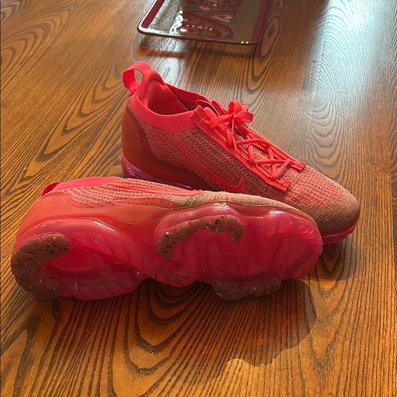 Nike Pink Air VaporMax Flyknit Sneakers - Picture 6 of 7